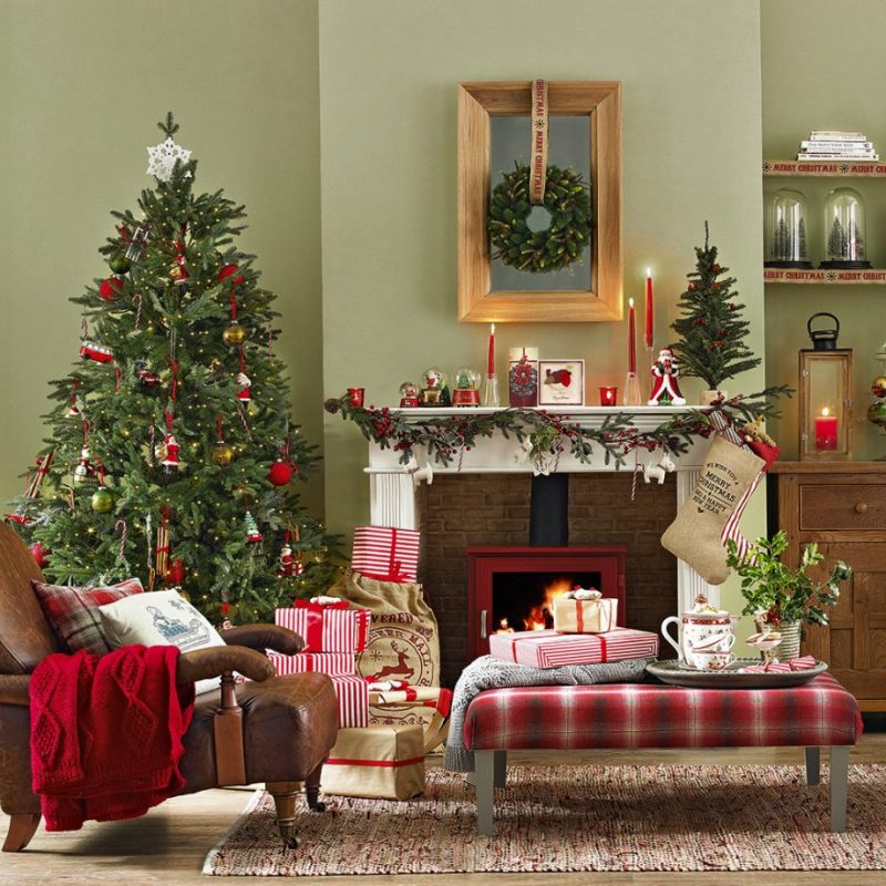 Traditional Christmas Colours