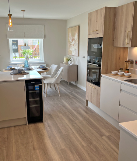 Carluke-kitchen-mob